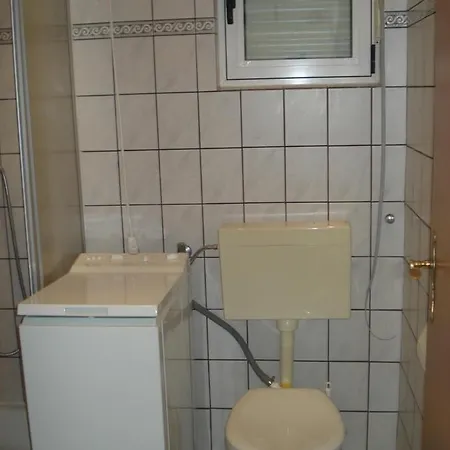 Zara Apartment Vir