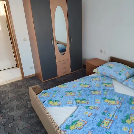 Apartment Zara Vir